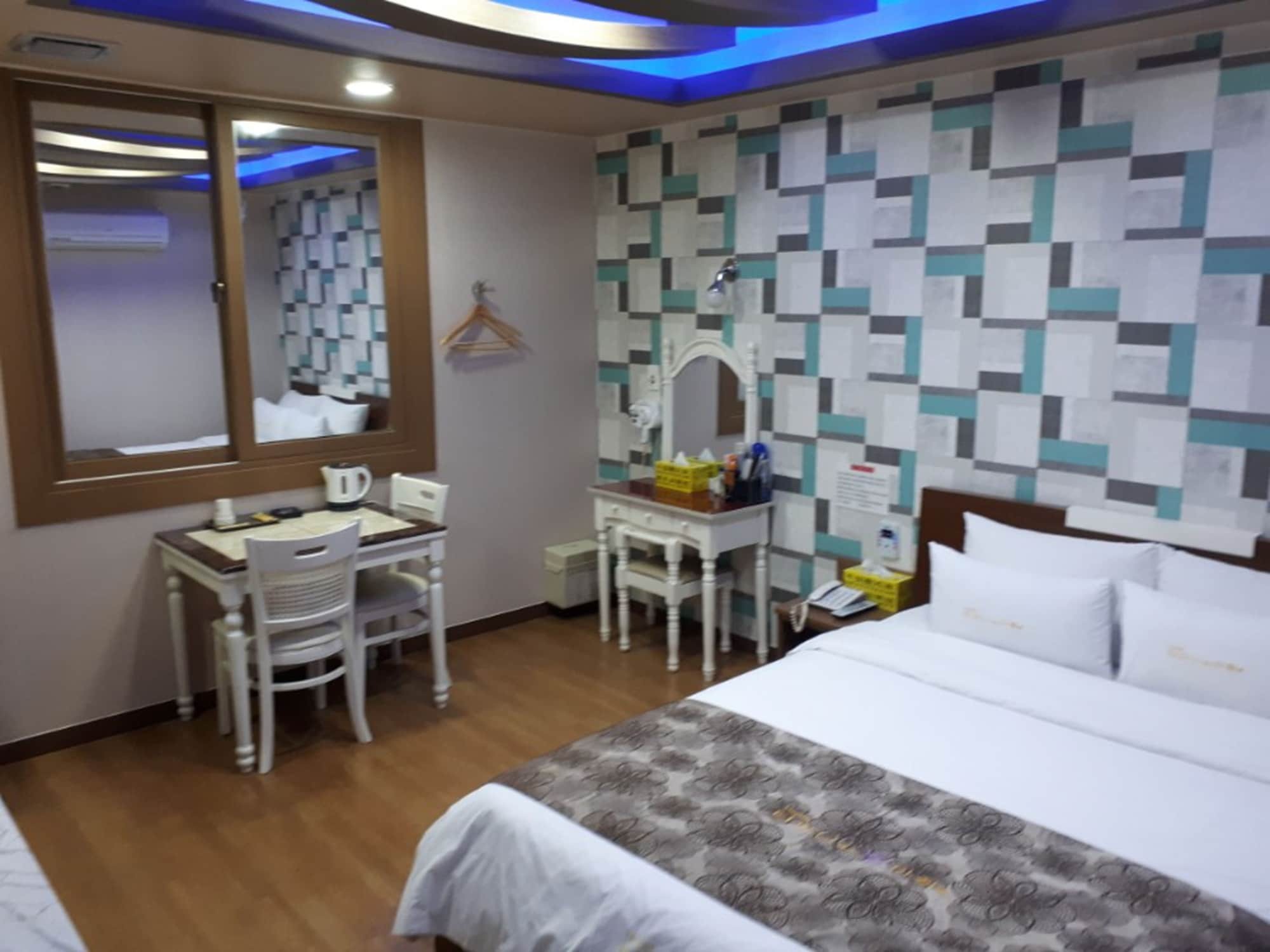 Tiffany Motel Mokpo Exterior foto